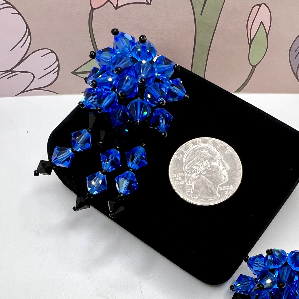 Blue & Black Glass Cluster CLIP Earrings - Picture 4 of 5